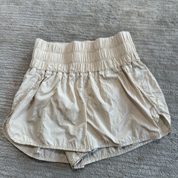 Free People Movement Women’s The Way Home Shorts Bright Cream Size Large - Picture 2 of 6